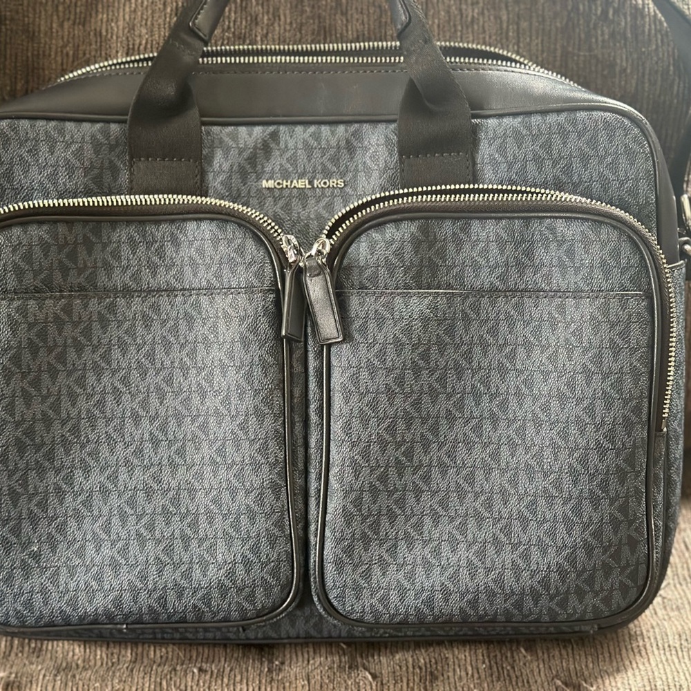 Mk laptop bag. Like new condition ! Ship same day!